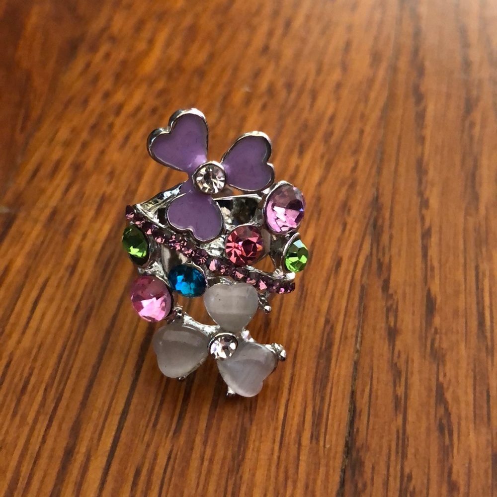 White,purple,pink,green,bluesilver ring w diamonds